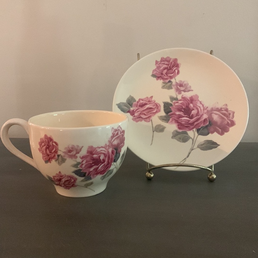 Tea Cup - Picture 2 of 3